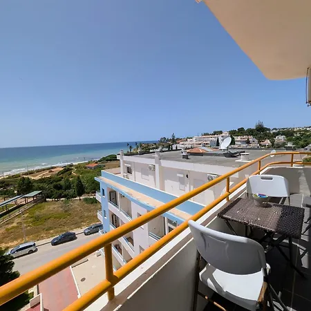 6-3 Estrela Casas & Papeis Apartment *