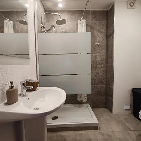 6-3 Estrela Casas&papeis * Armação de Pêra